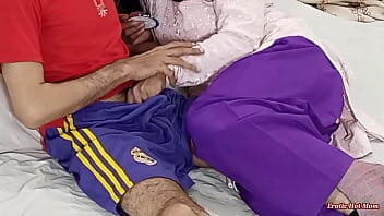 देवर भाभी महान गुदा कट्टर कमबख्त (गीत चदाई) अजीब पंजाबी हिंदी संवादों के साथ जो इस दौरान बात की गई थी गधा कमबख्त पाकिस्तानी जब अकेले घर video